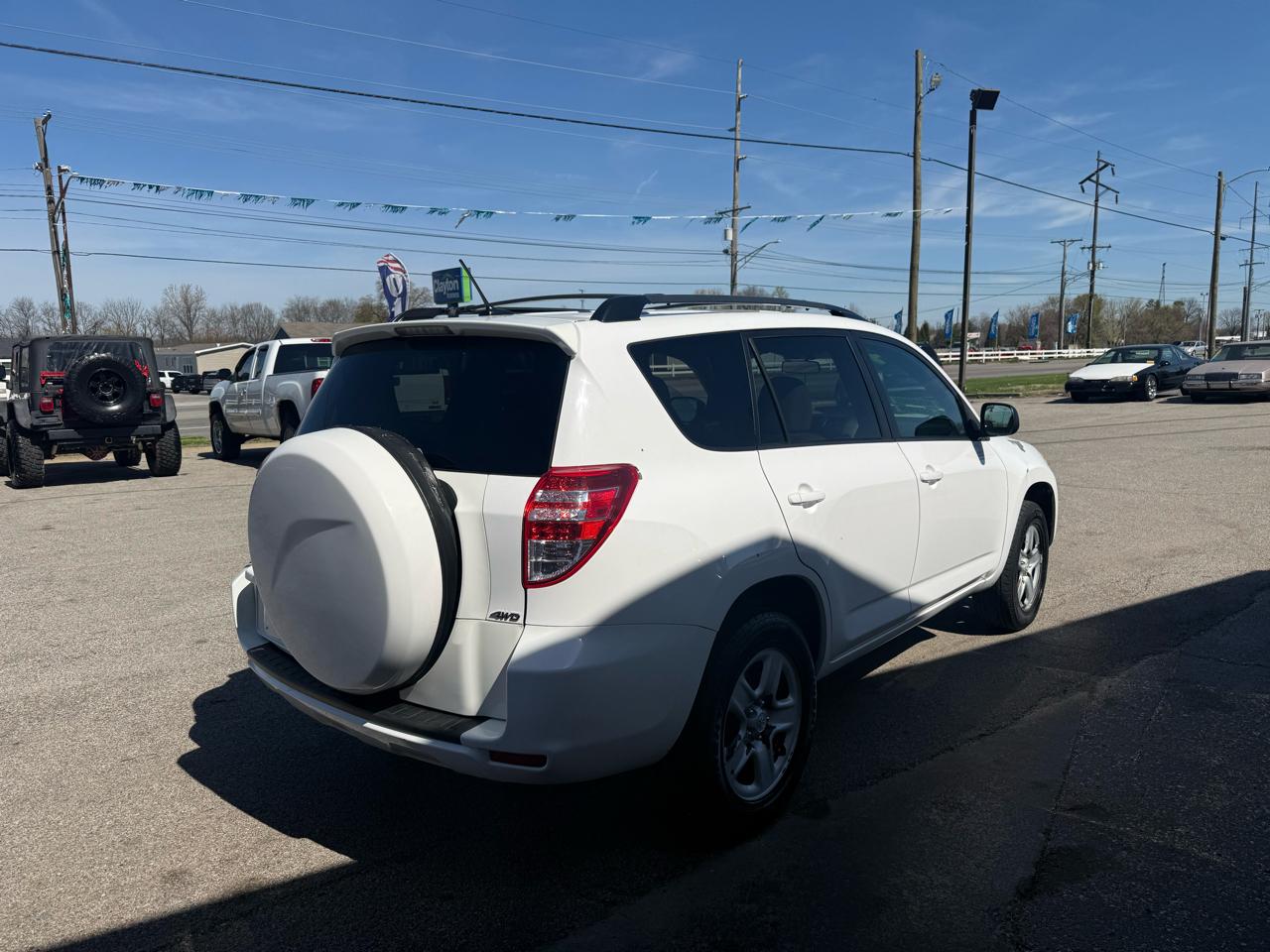 Toyota RAV4 Base I4 4WD 2011