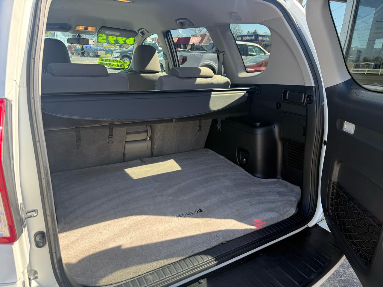 Toyota RAV4 Base I4 4WD 2011