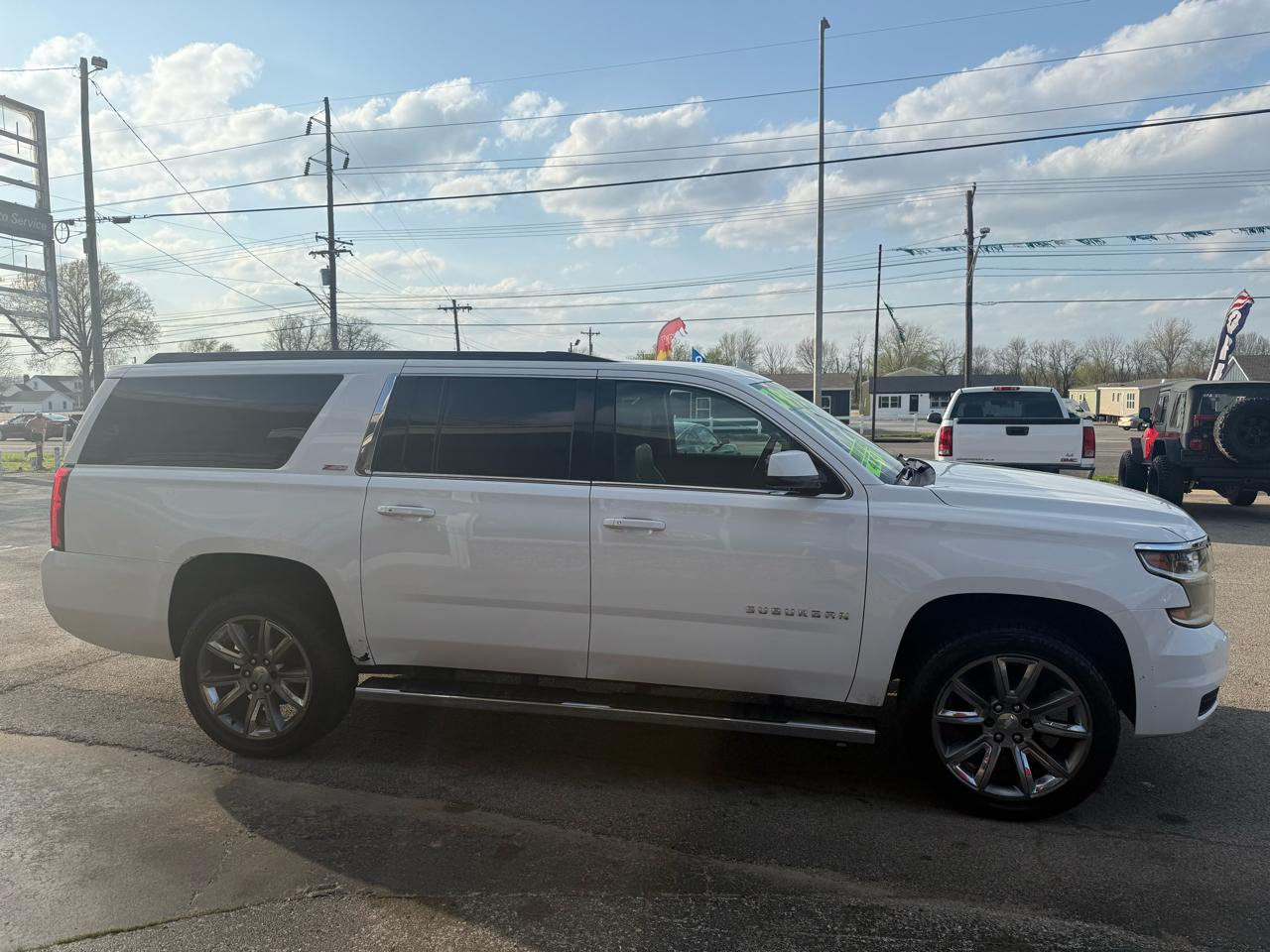 Chevrolet Suburban LT 1500 4WD 2015