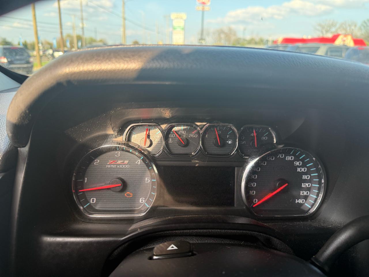 Chevrolet Suburban LT 1500 4WD 2015