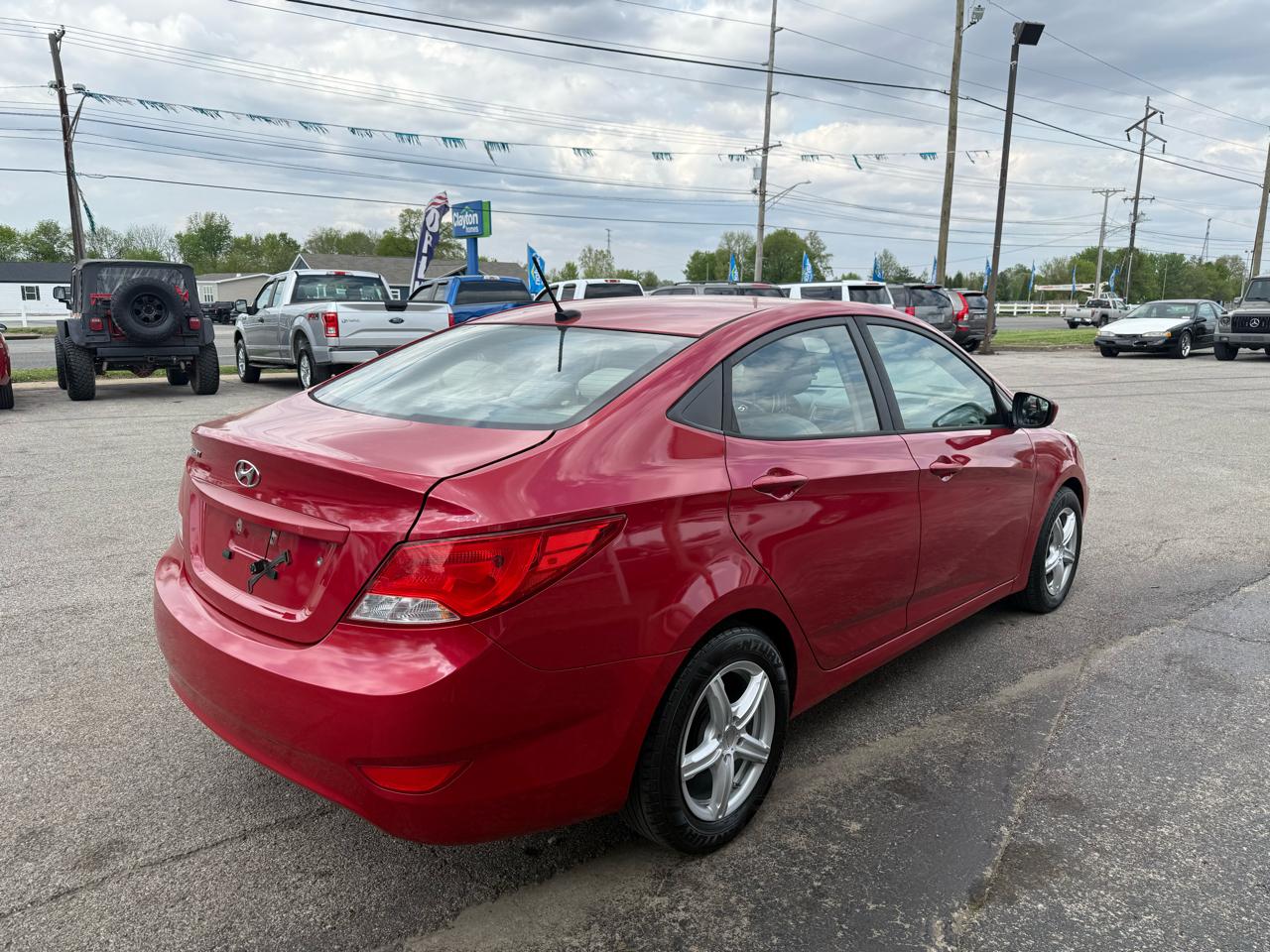 Hyundai Accent SE 4-Door 6A 2016