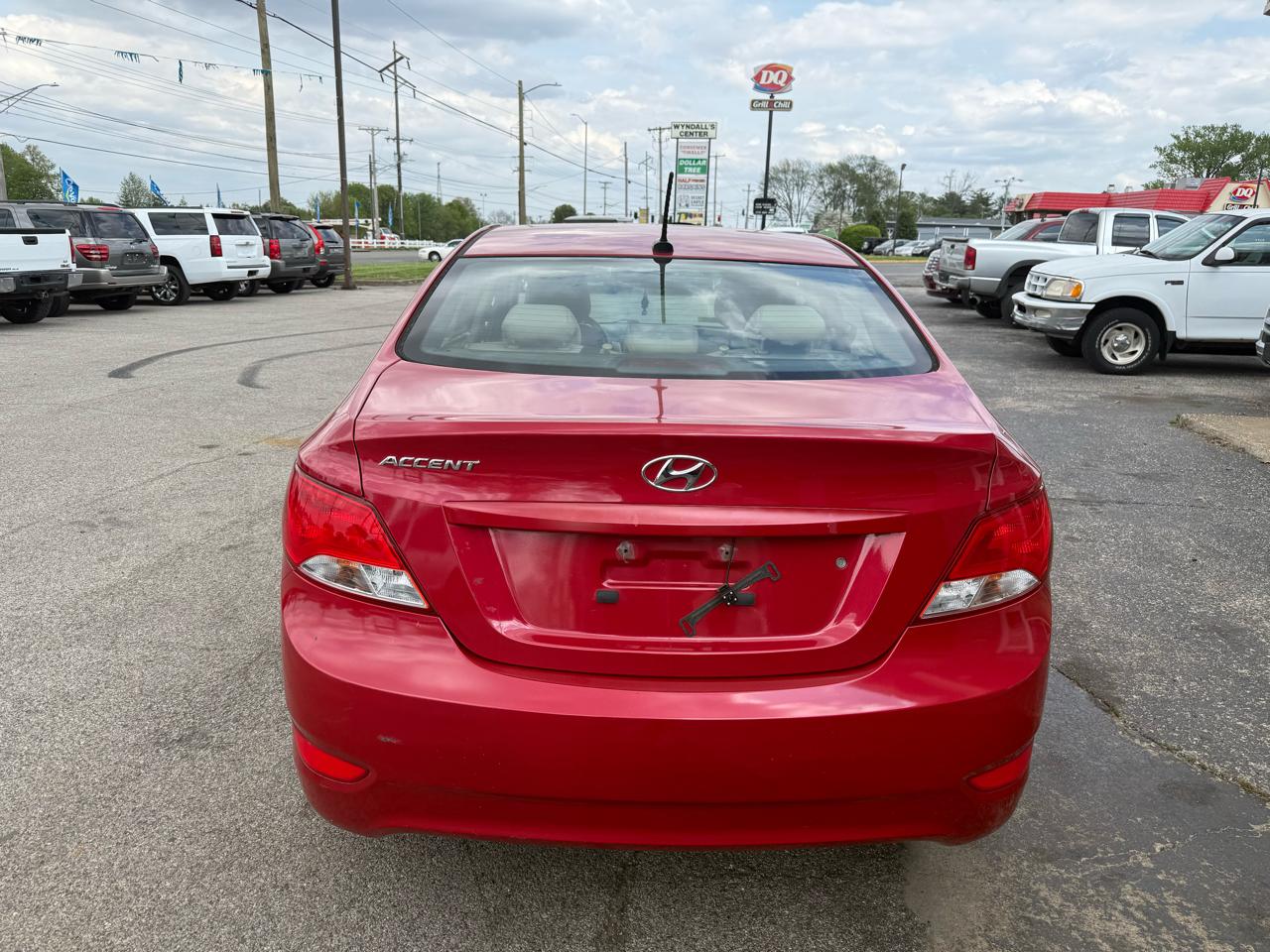 Hyundai Accent SE 4-Door 6A 2016