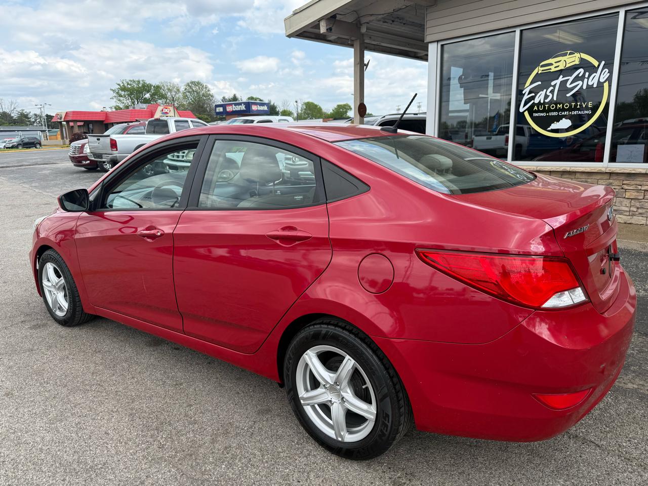 Hyundai Accent SE 4-Door 6A 2016
