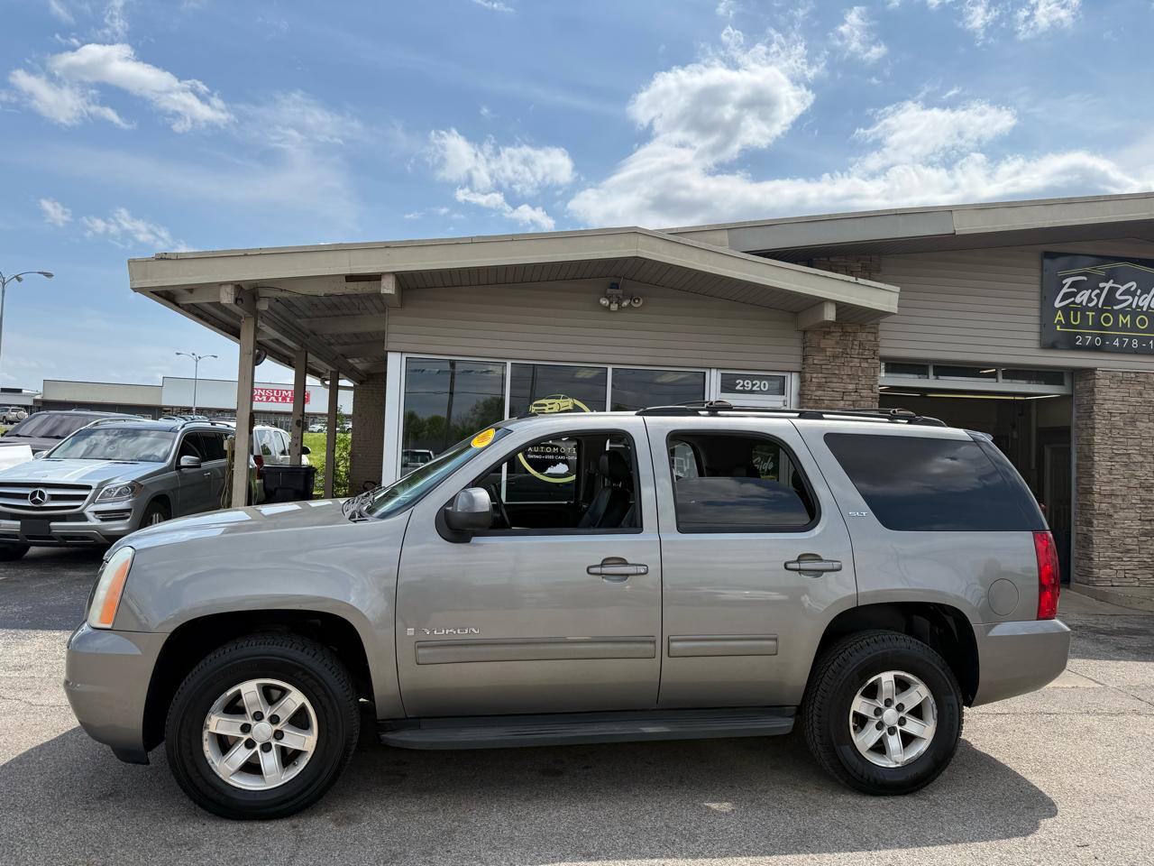 GMC Yukon SLT-1 4WD 2009