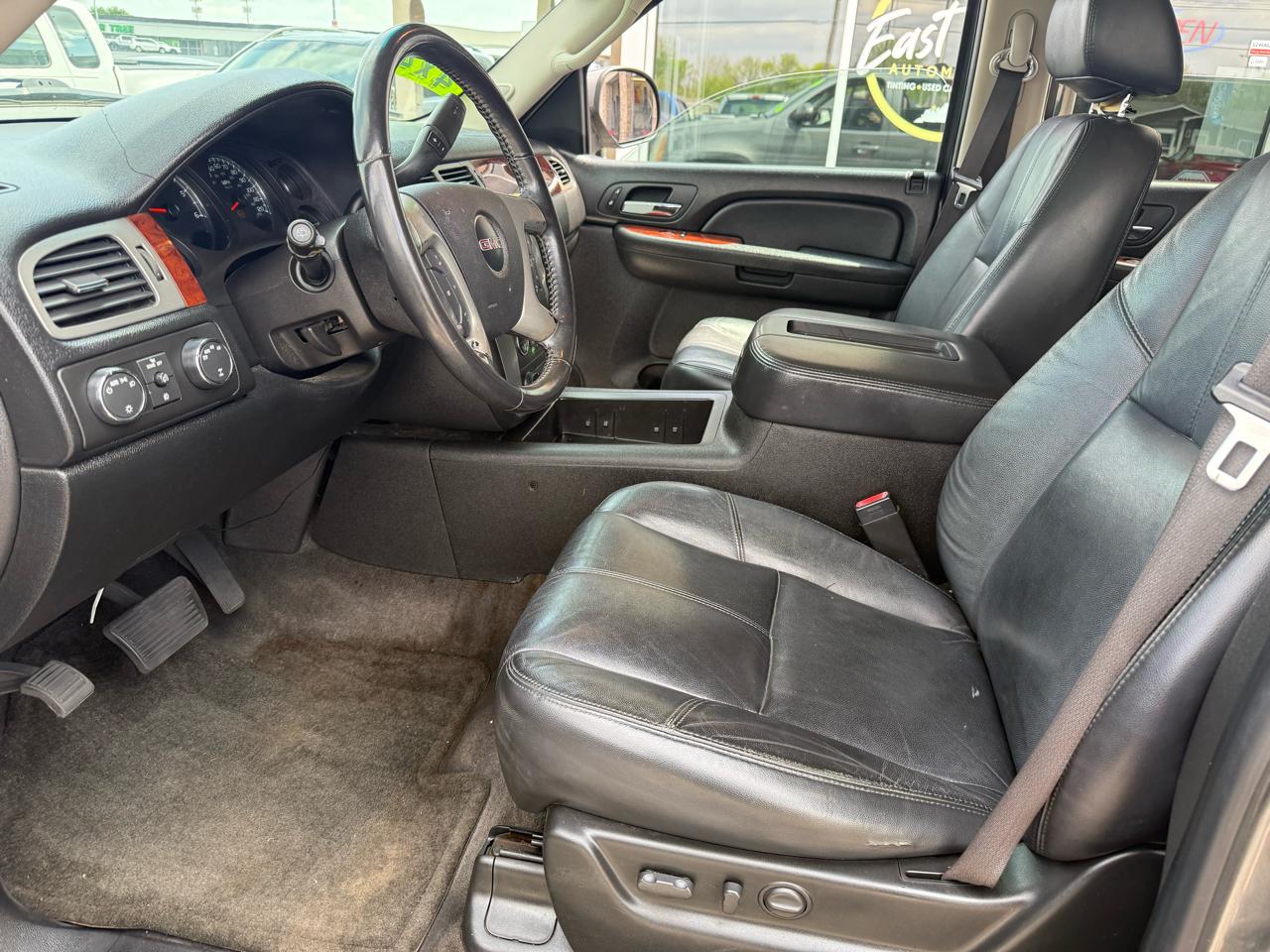 GMC Yukon SLT-1 4WD 2009