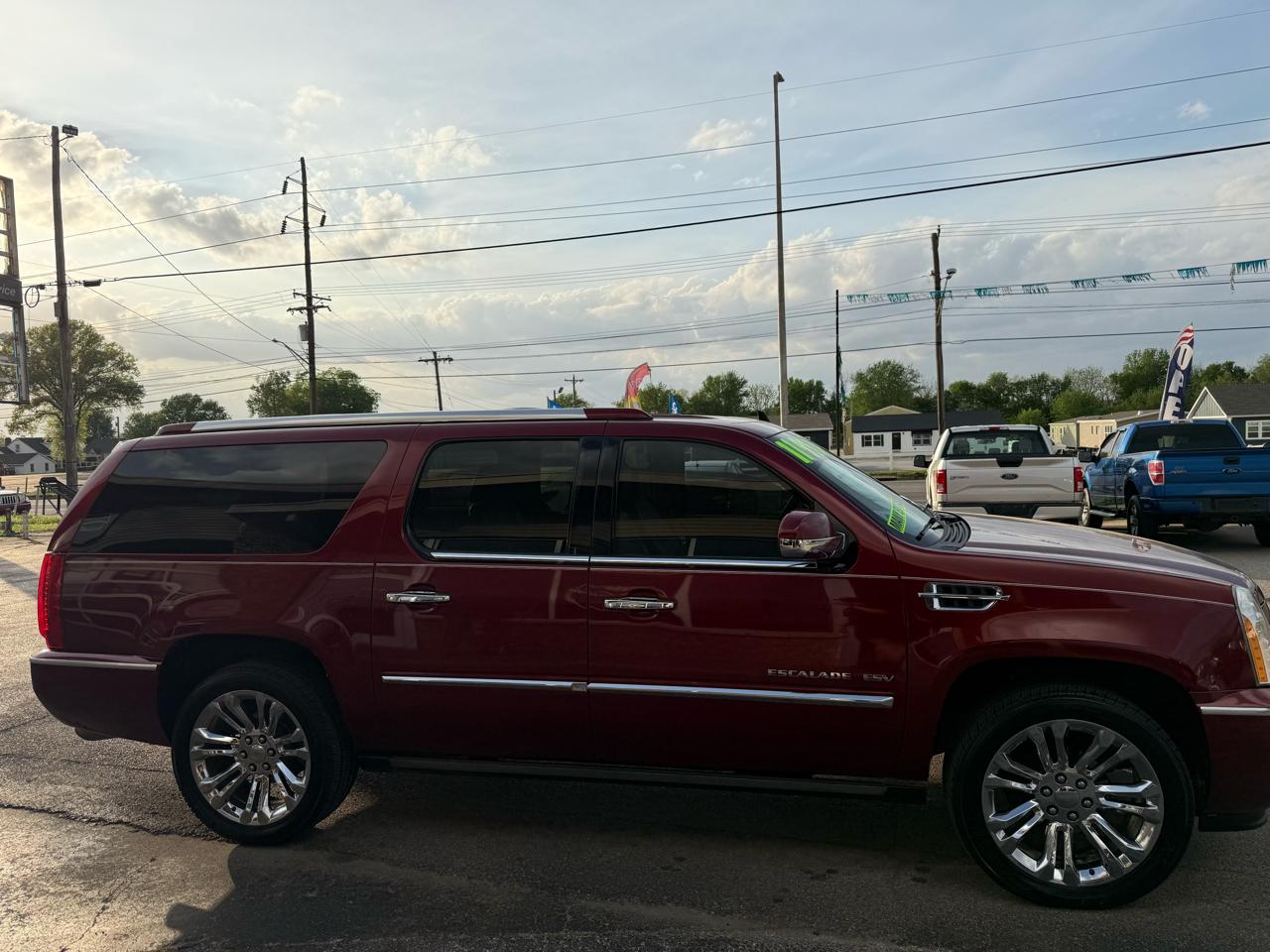 Cadillac Escalade ESV AWD Premium 2011