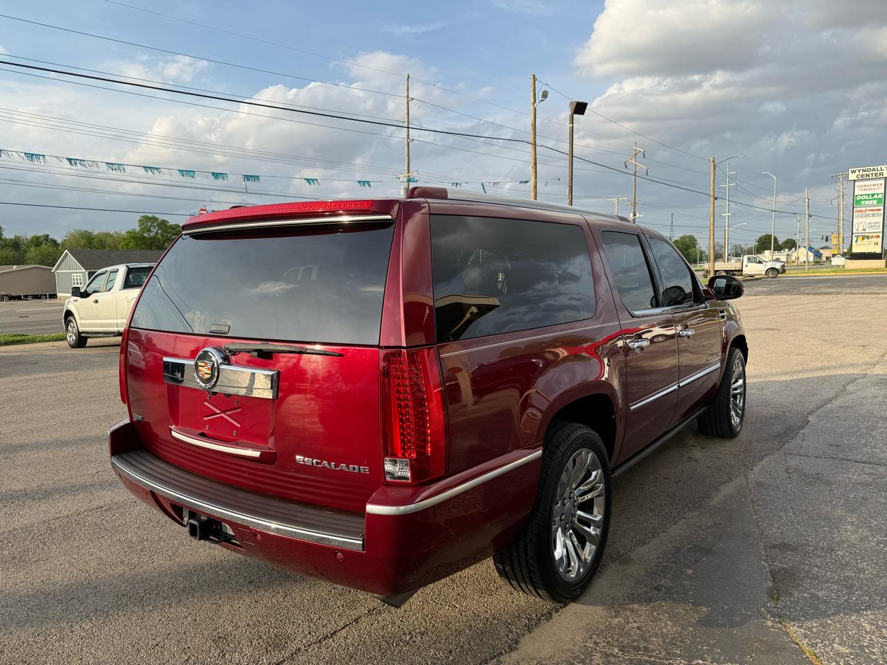 Cadillac Escalade ESV AWD Premium 2011