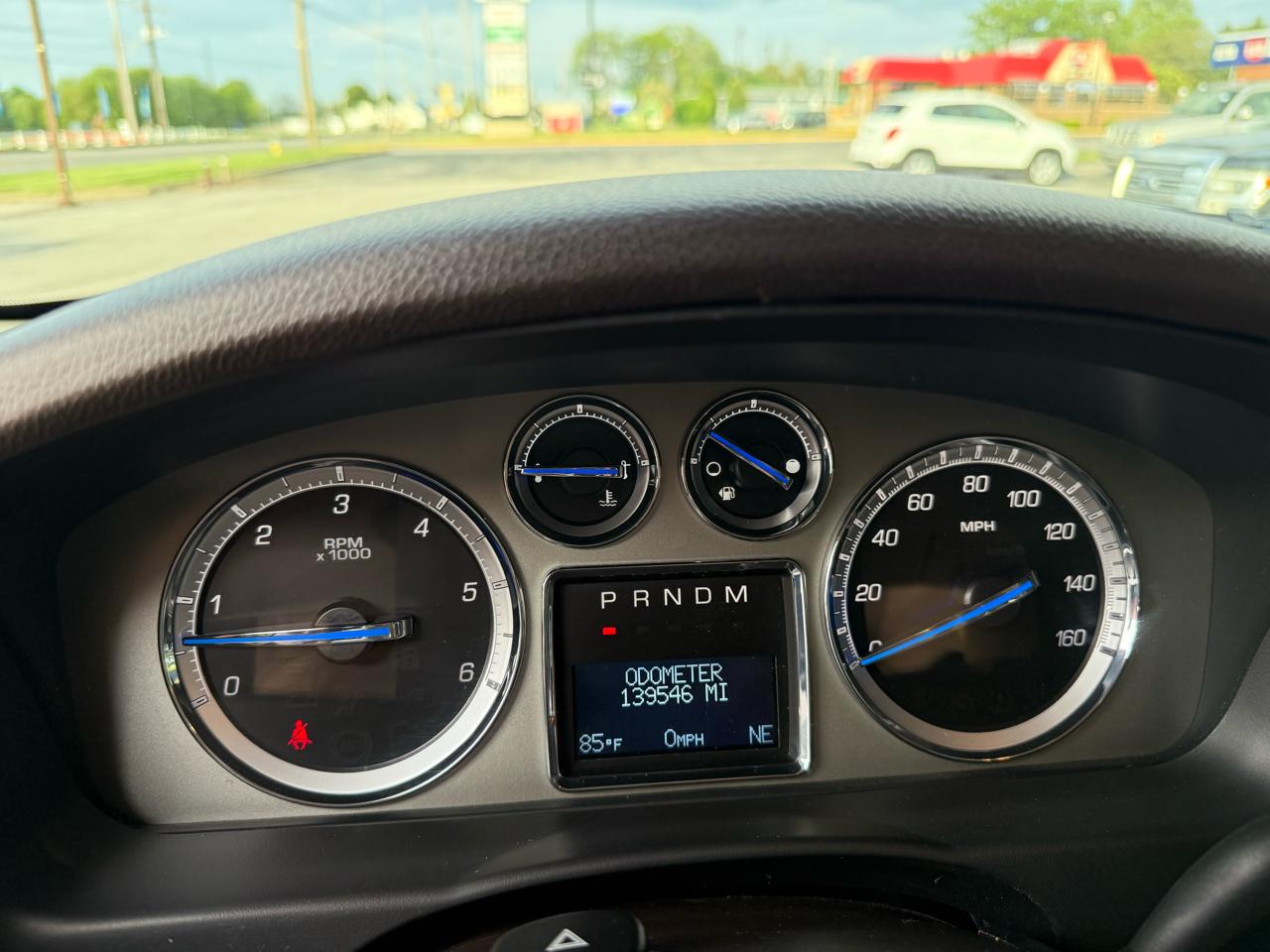 Cadillac Escalade ESV AWD Premium 2011