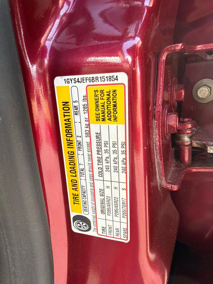 Cadillac Escalade ESV AWD Premium 2011