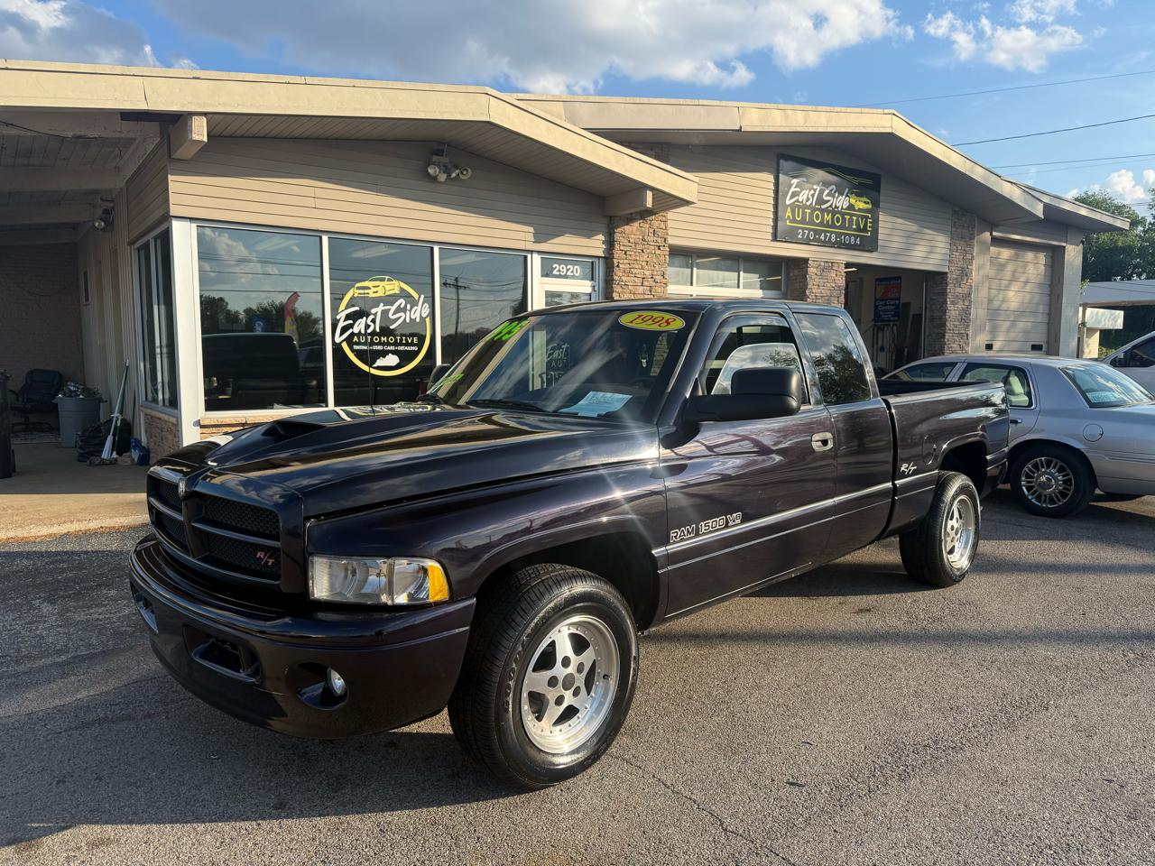 Dodge Ram 1500 Club Cab 6.5-ft. Bed 2WD 1998