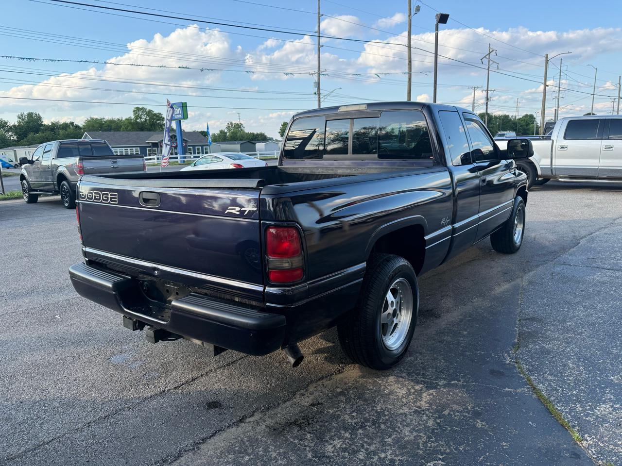 Dodge Ram 1500 Club Cab 6.5-ft. Bed 2WD 1998