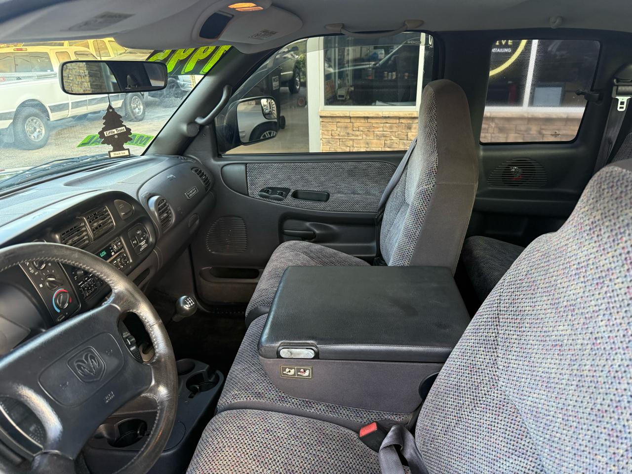 Dodge Ram 1500 Club Cab 6.5-ft. Bed 2WD 1998
