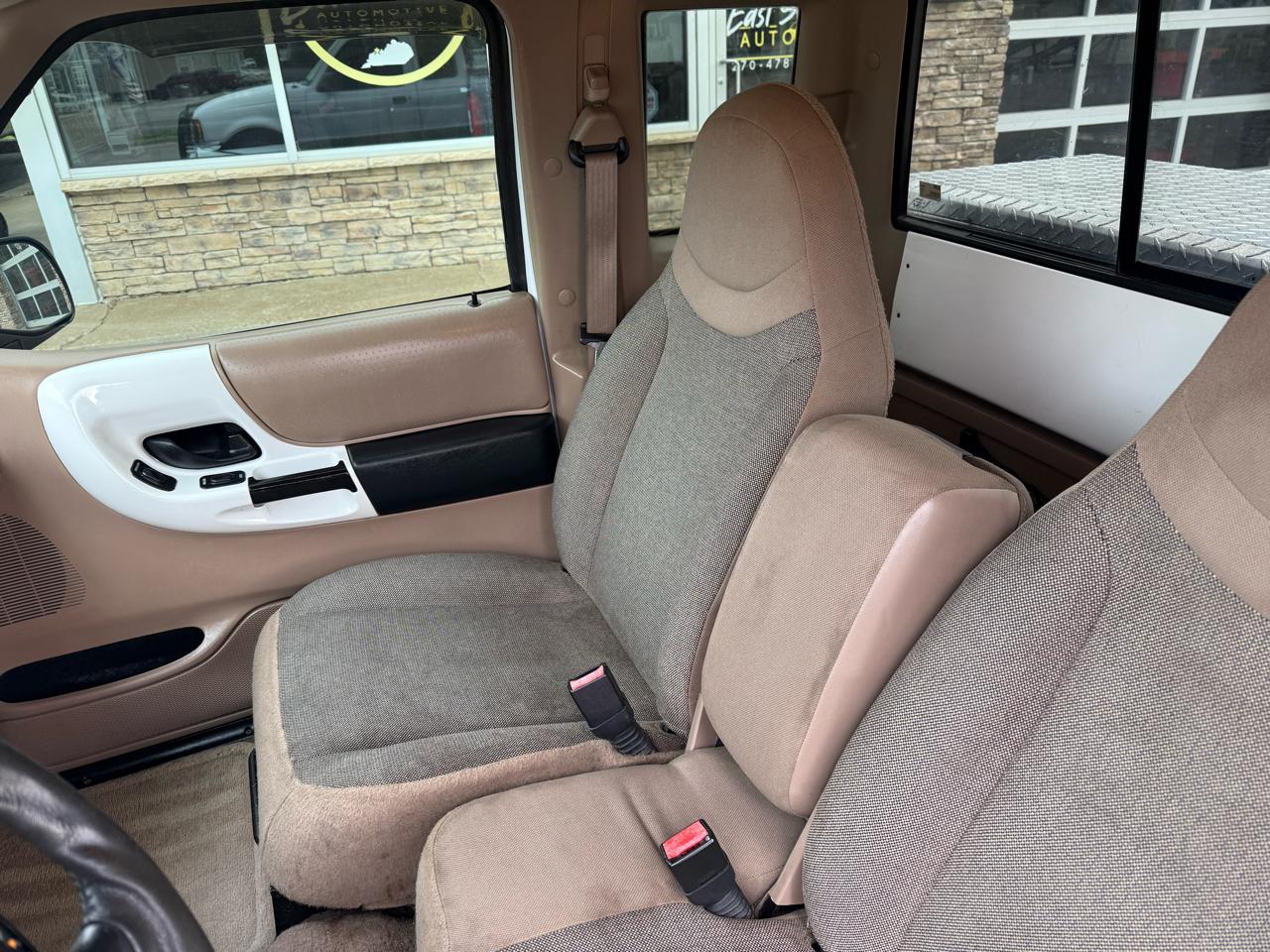 Ford Ranger 2dr Supercab 3.0L XLT 2002