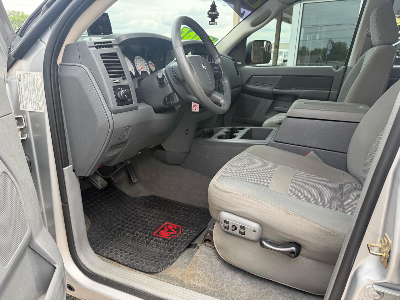 Dodge Ram 2500 Quad Cab Long Bed 4WD 2006