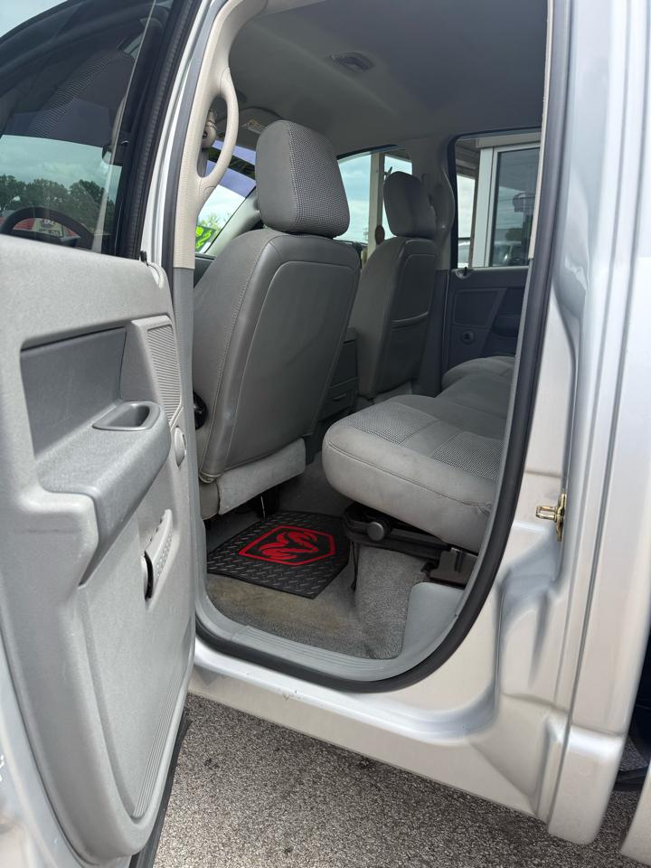 Dodge Ram 2500 Quad Cab Long Bed 4WD 2006