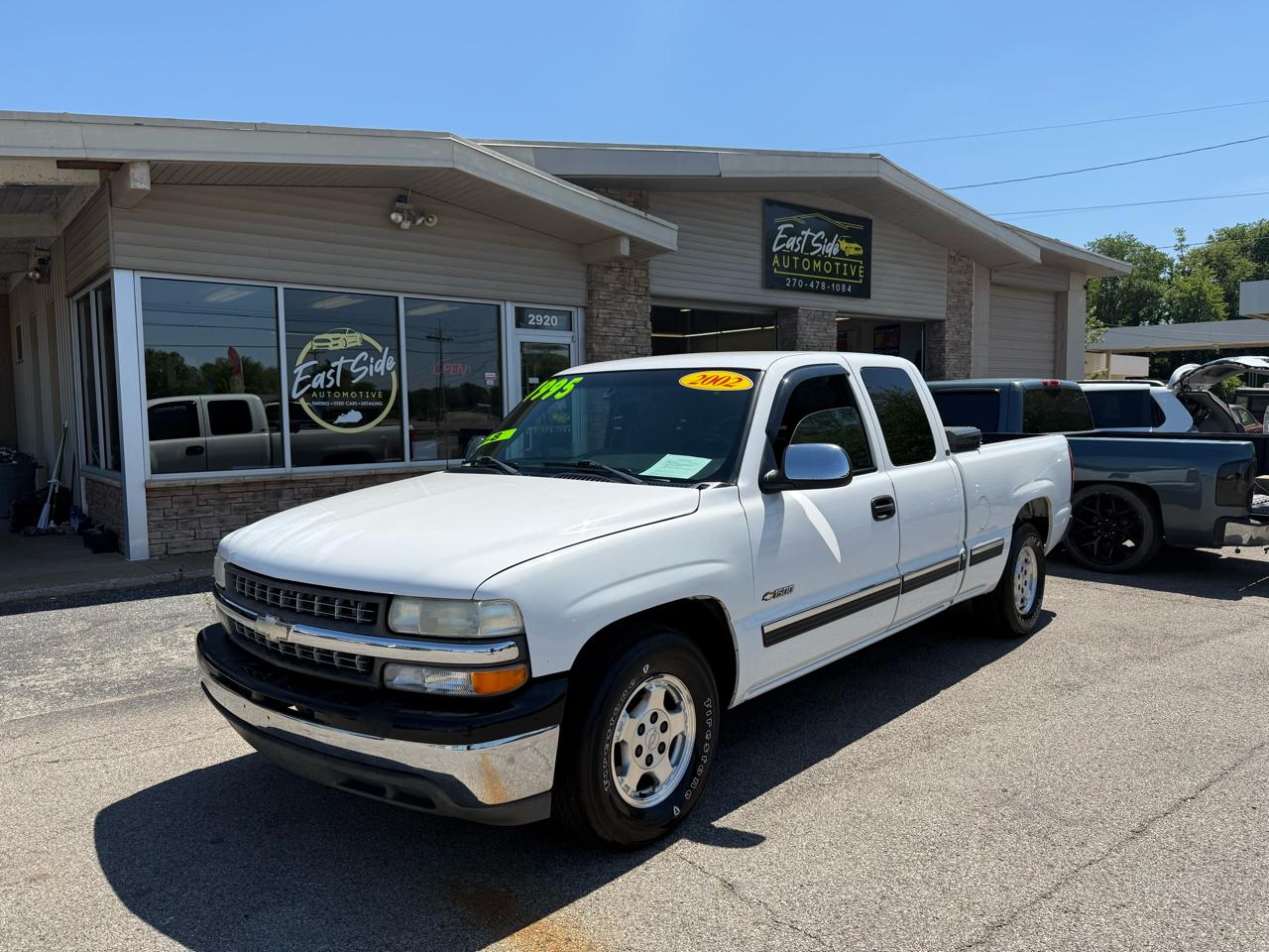 Chevrolet Silverado 1500 Short Bed 2WD 2001
