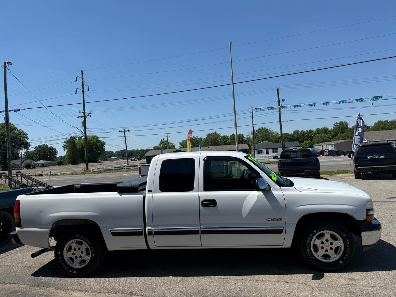 Chevrolet Silverado 1500 Short Bed 2WD 2001