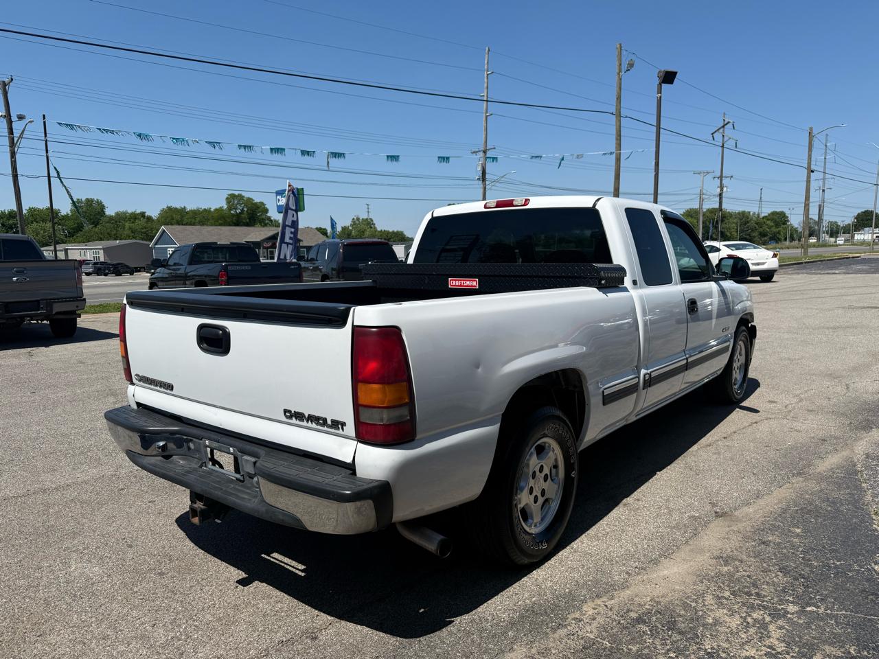 Chevrolet Silverado 1500 Short Bed 2WD 2001