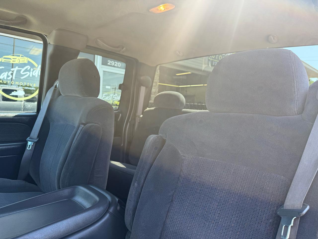 Chevrolet Silverado 1500 Short Bed 2WD 2001