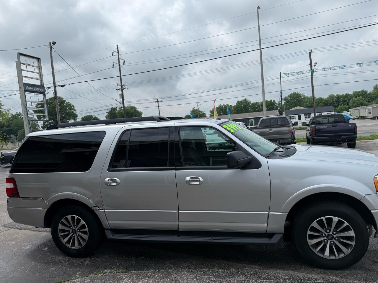 Ford Expedition EL XLT 4WD 2016