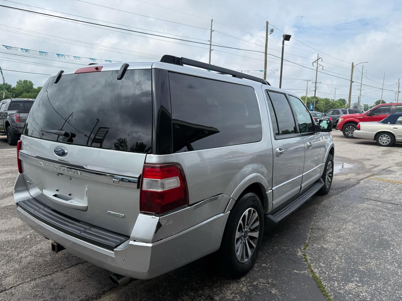 Ford Expedition EL XLT 4WD 2016