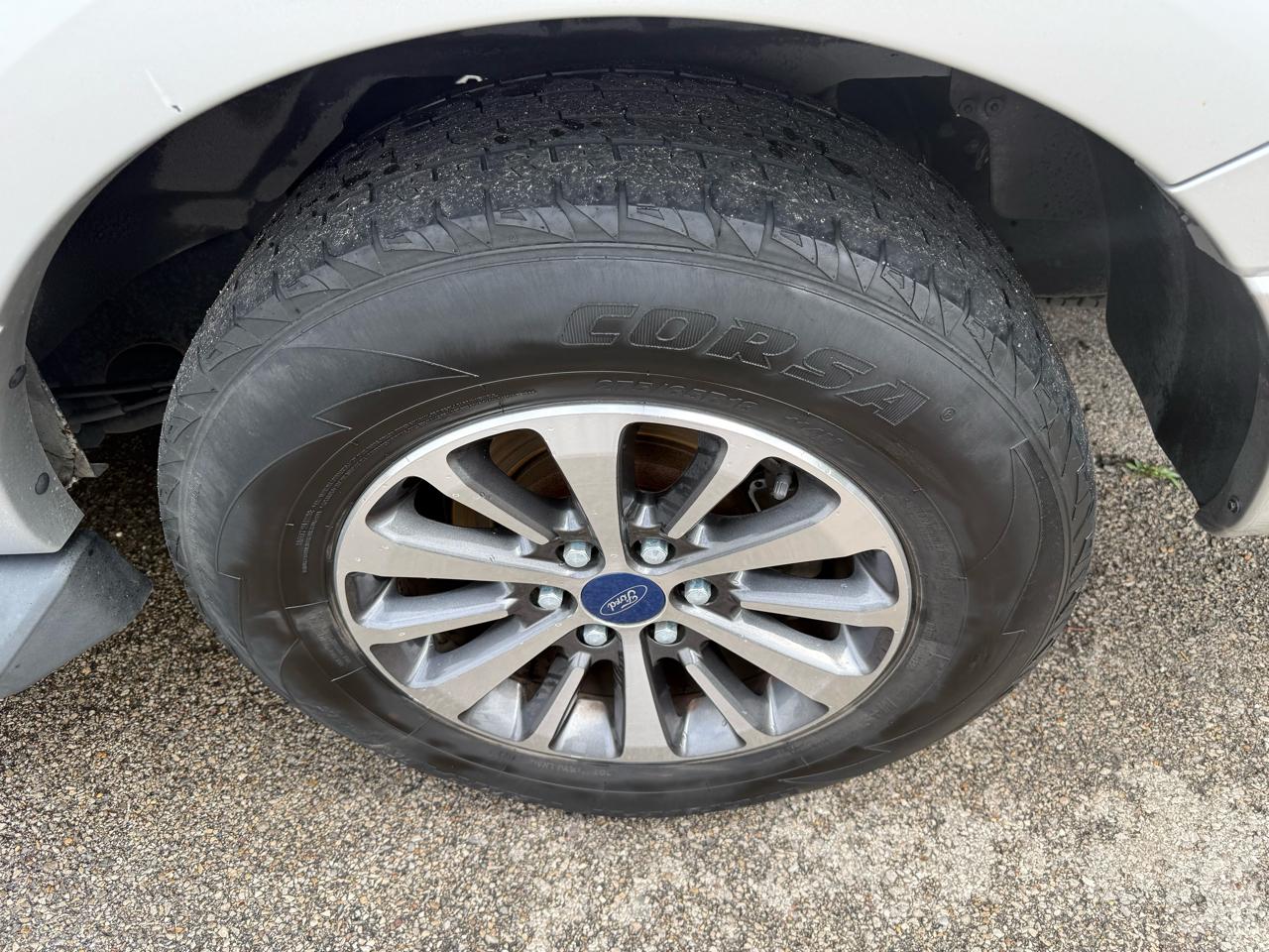 Ford Expedition EL XLT 4WD 2016