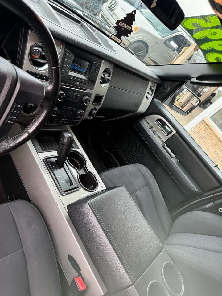 Ford Expedition EL XLT 4WD 2016