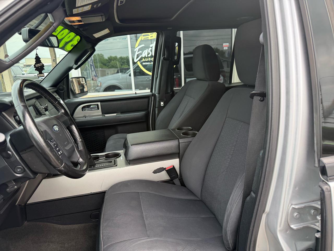 Ford Expedition EL XLT 4WD 2016