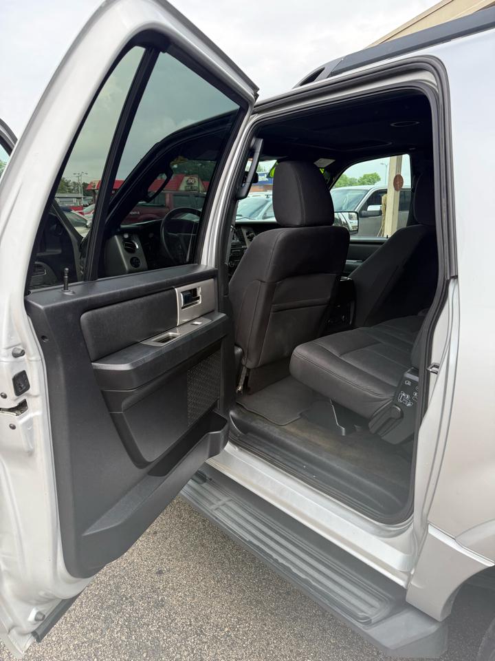 Ford Expedition EL XLT 4WD 2016