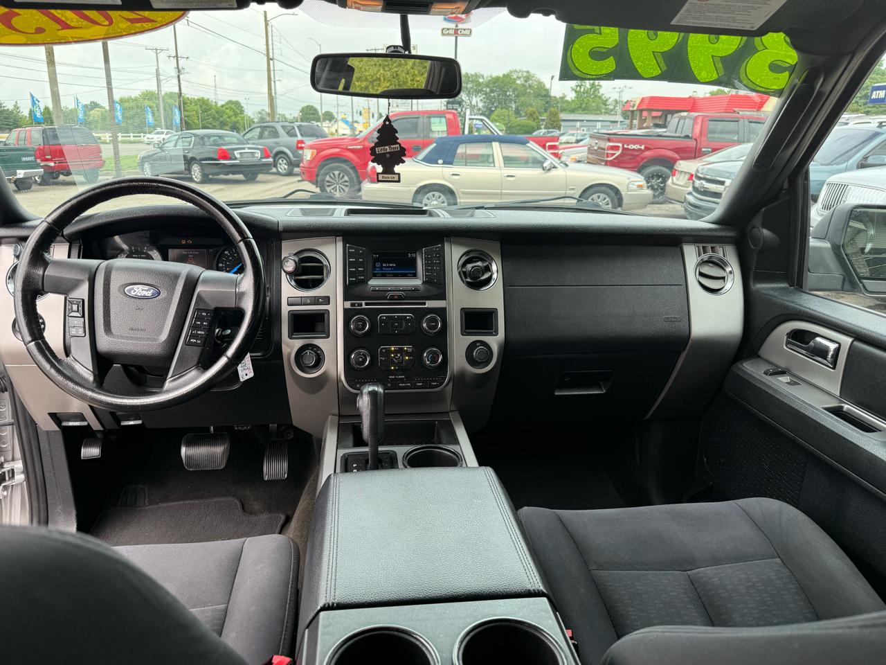 Ford Expedition EL XLT 4WD 2016