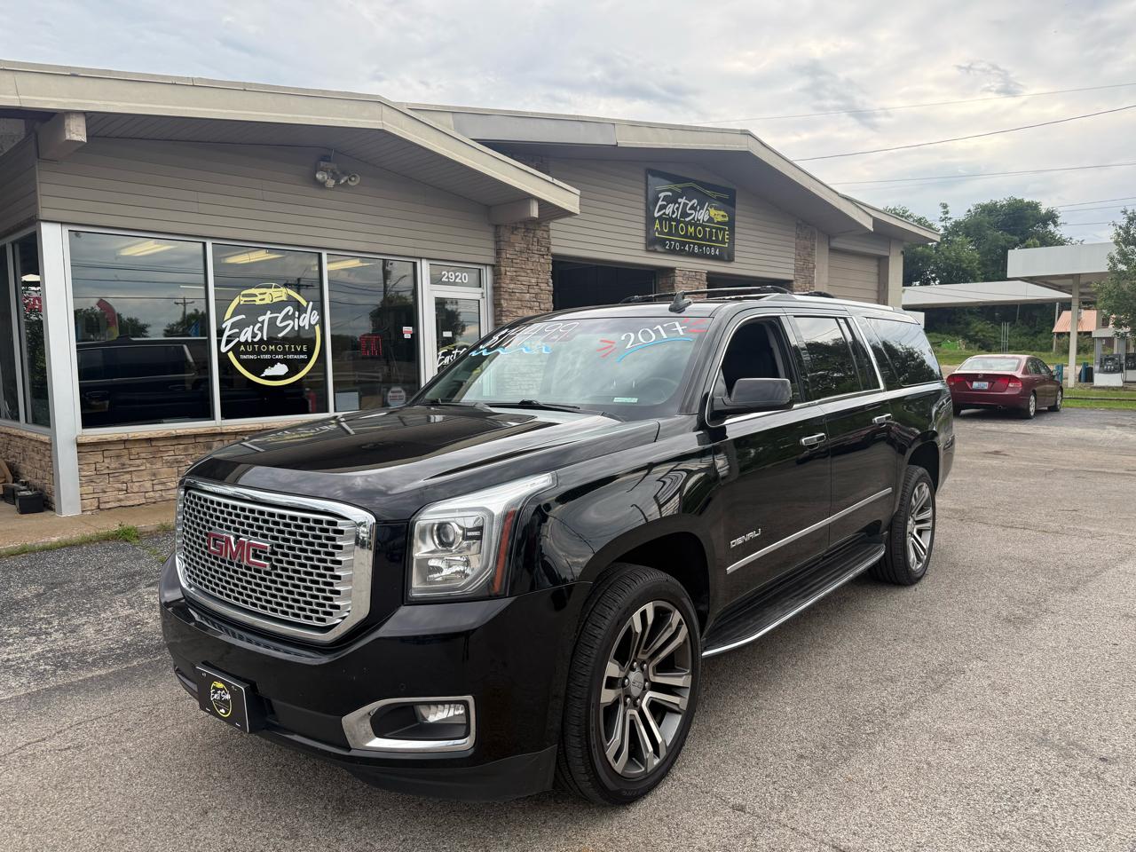 GMC Yukon XL Denali 4WD 2017