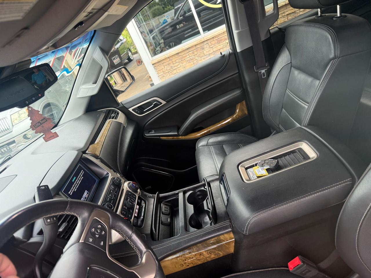 GMC Yukon XL Denali 4WD 2017