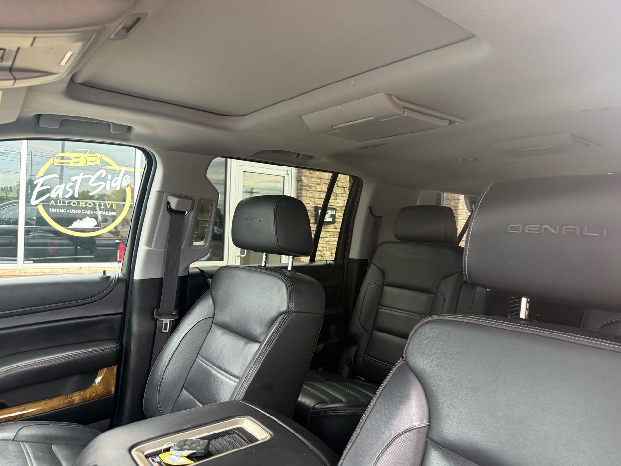 GMC Yukon XL Denali 4WD 2017