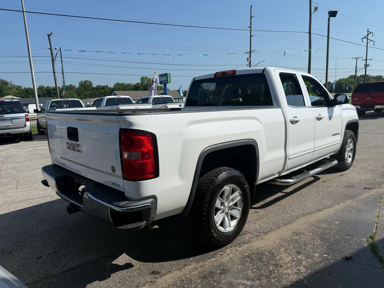 GMC Sierra 1500 4WD Crew Cab 143.5" SLT 2014