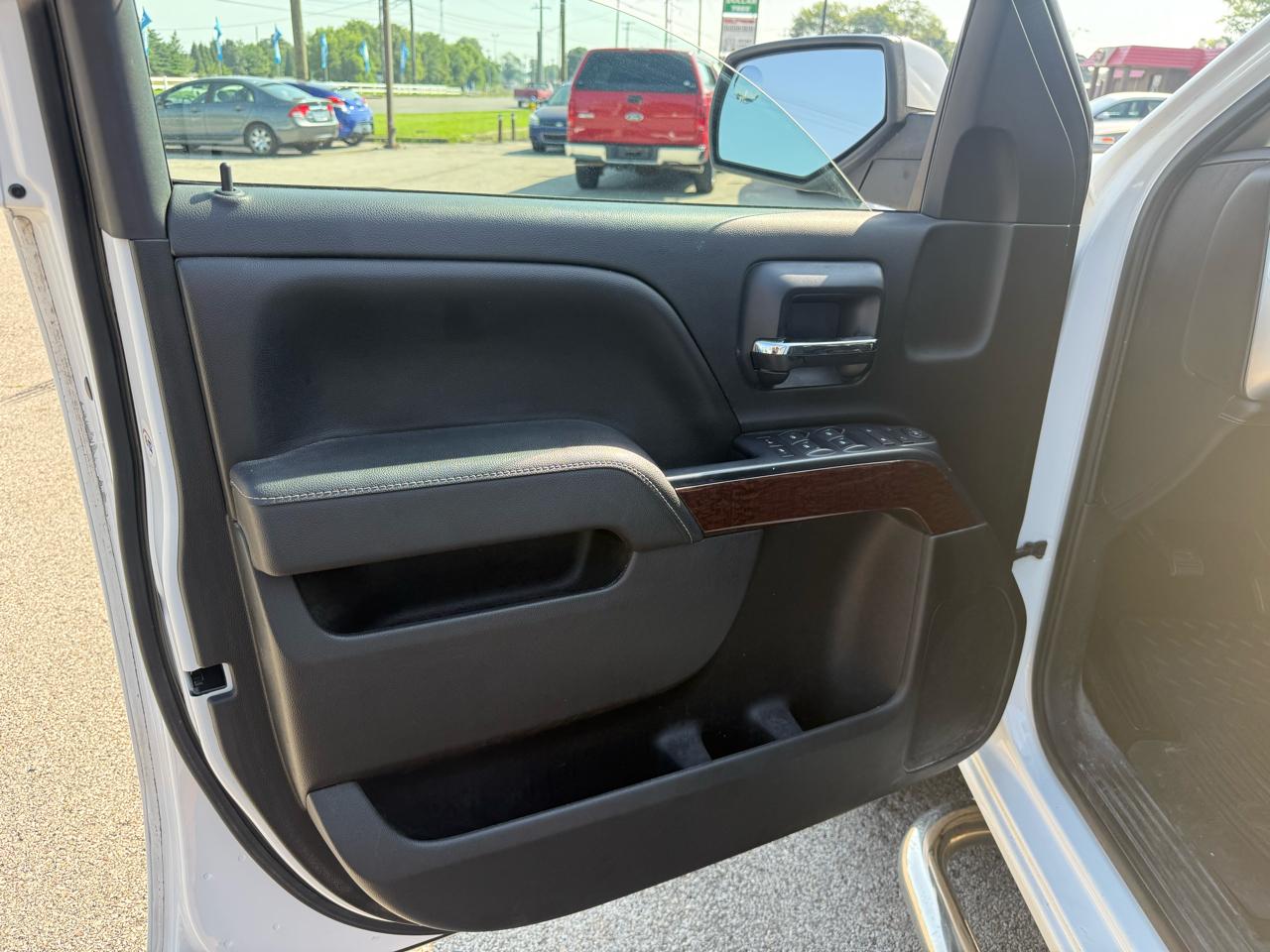 GMC Sierra 1500 4WD Crew Cab 143.5" SLT 2014