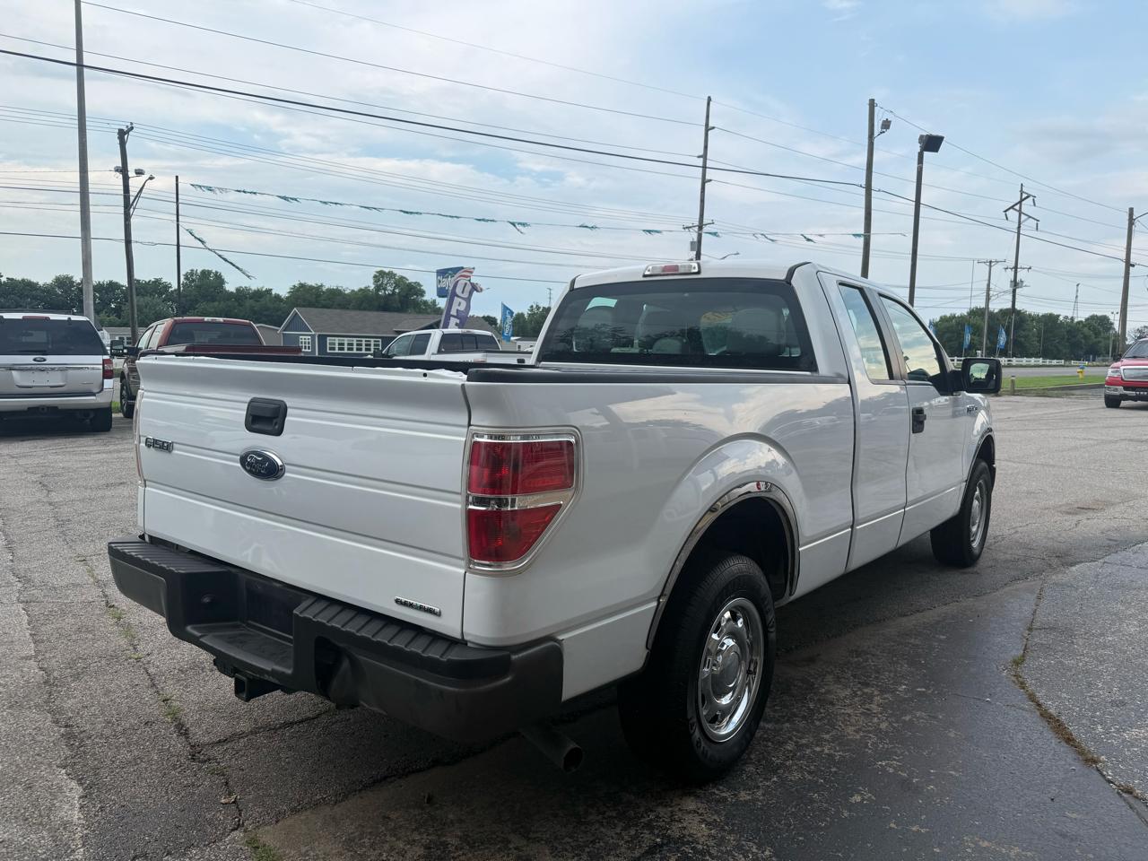 Ford F-150 XL SuperCab 2WD 2013