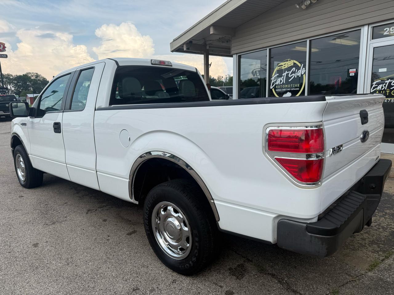 Ford F-150 XL SuperCab 2WD 2013