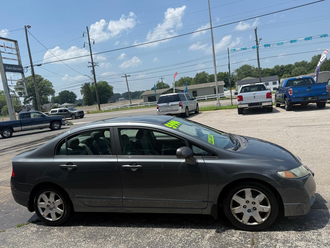 Honda Civic LX Sedan 5-Speed AT 2010