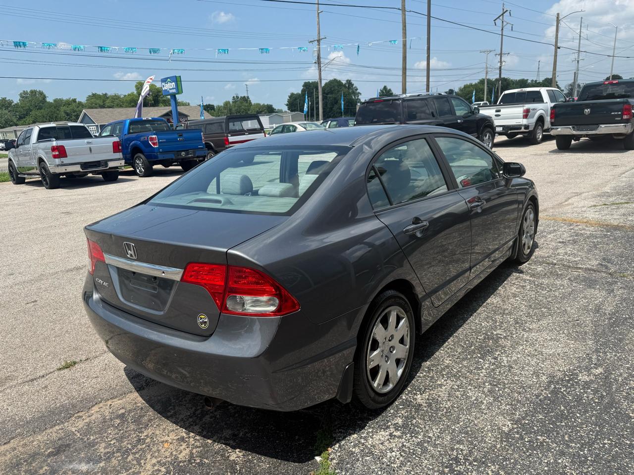 Honda Civic LX Sedan 5-Speed AT 2010