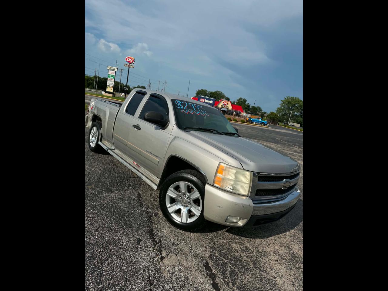 Chevrolet Silverado 1500 Work Truck Ext. Cab Std. Box 4WD 2008