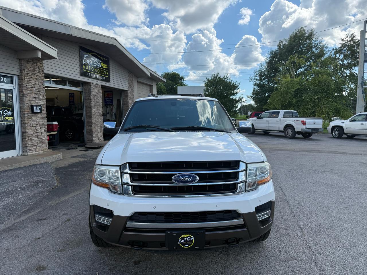 Ford Expedition XLT 4WD 2015