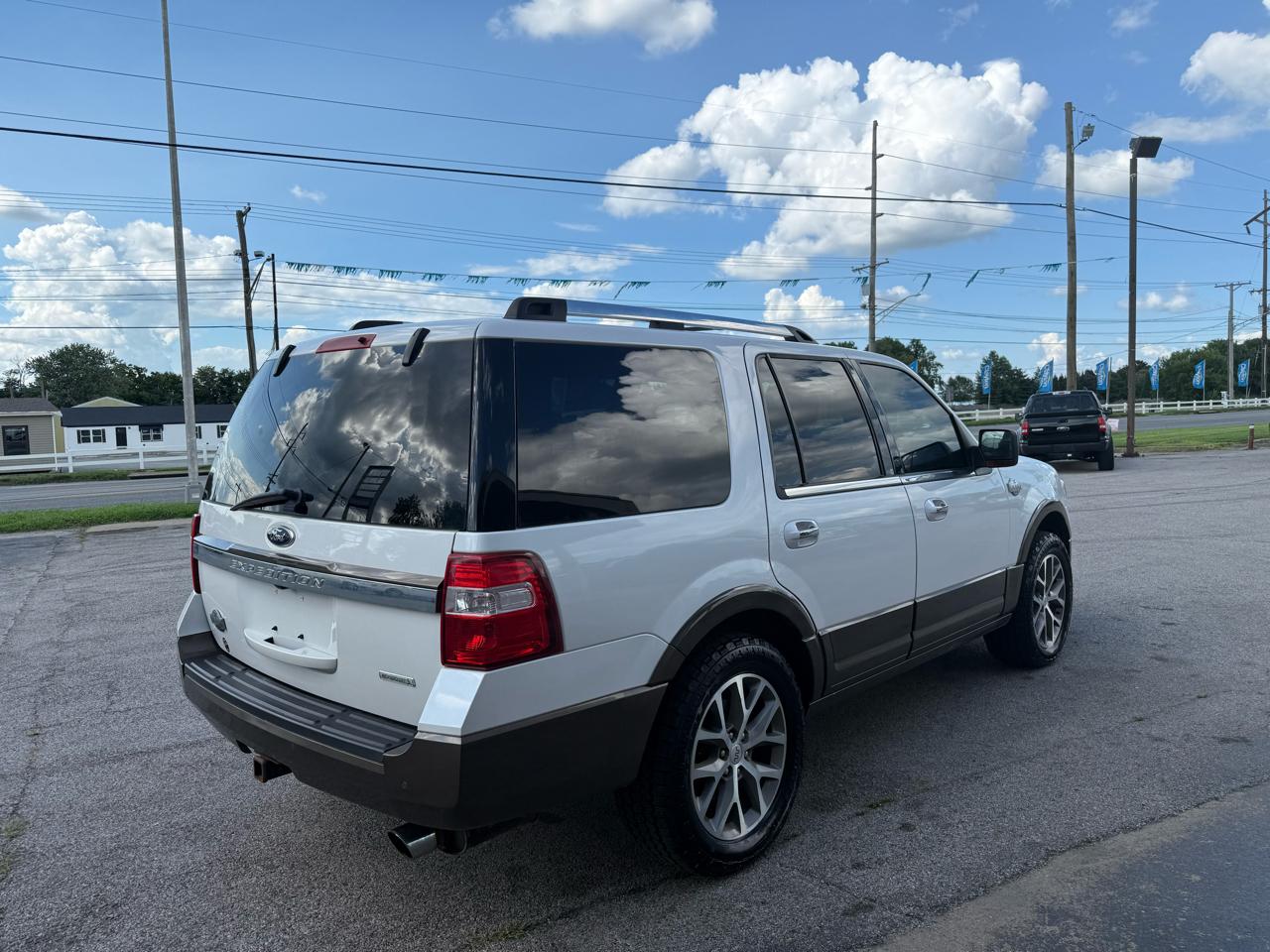 Ford Expedition XLT 4WD 2015