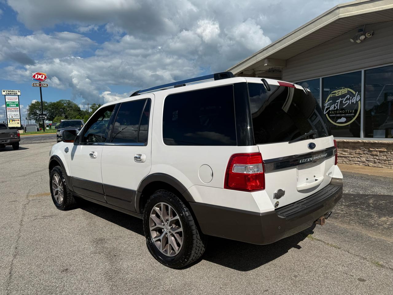 Ford Expedition XLT 4WD 2015