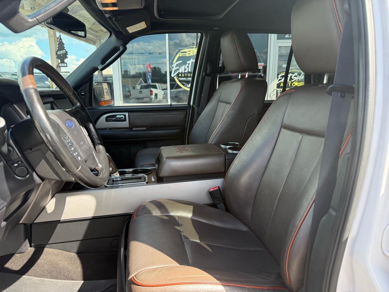 Ford Expedition XLT 4WD 2015