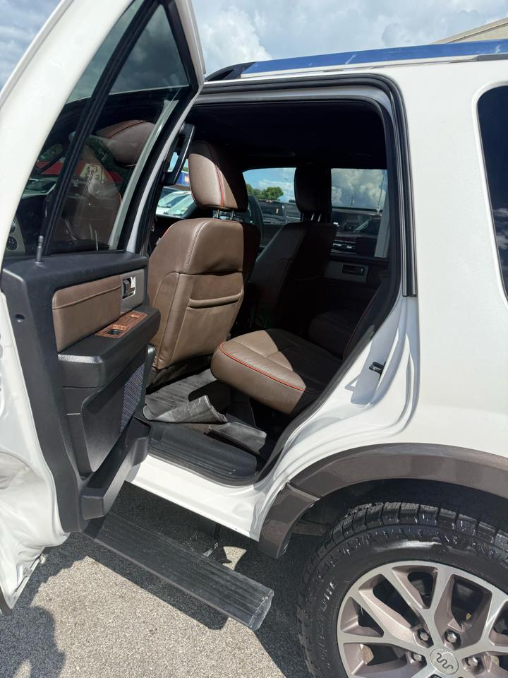 Ford Expedition XLT 4WD 2015
