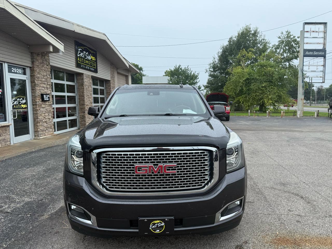 GMC Yukon XL Denali 4WD 2016