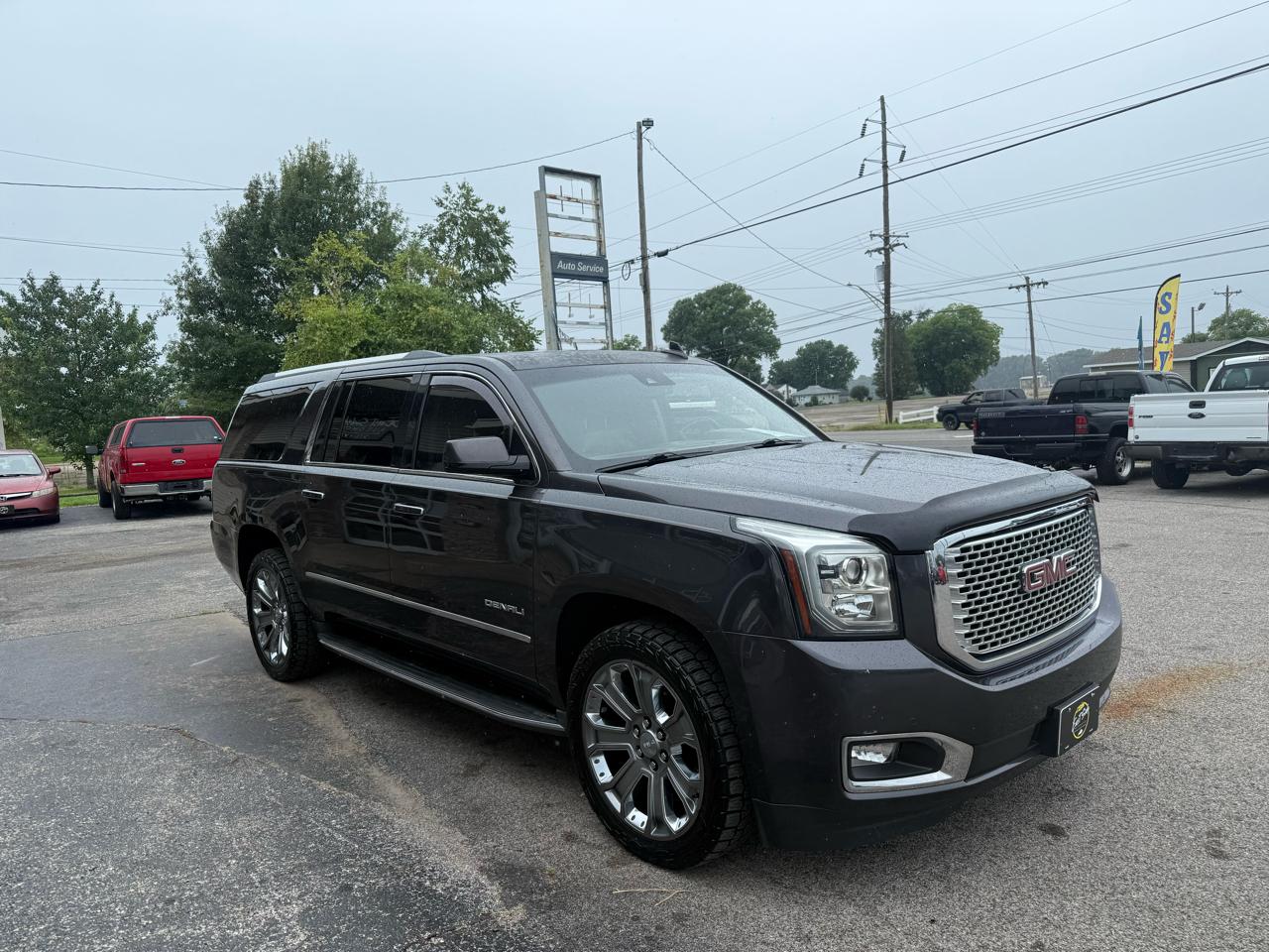 GMC Yukon XL Denali 4WD 2016