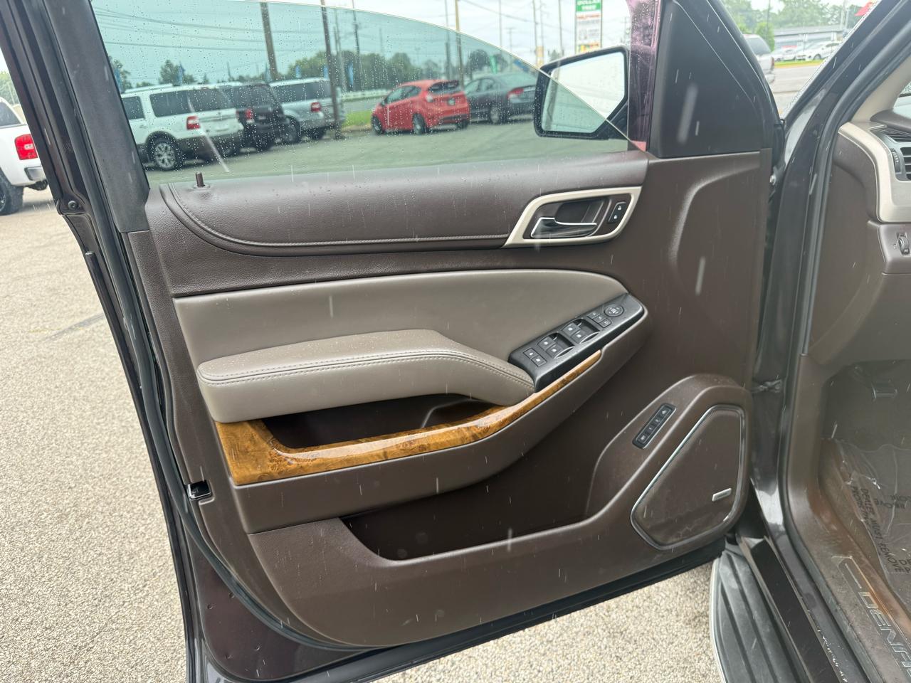 GMC Yukon XL Denali 4WD 2016