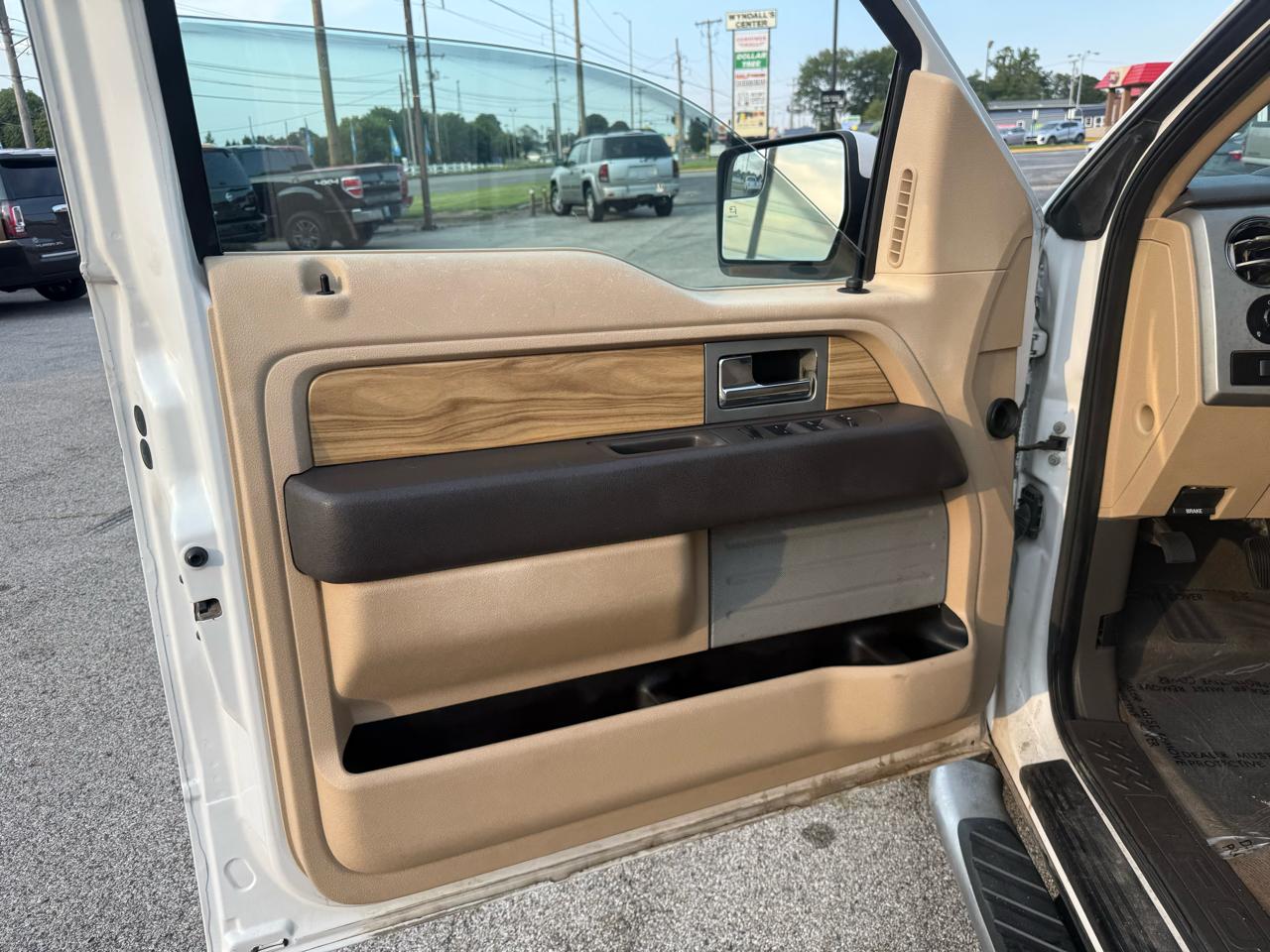 Ford F-150 Lariat 2011