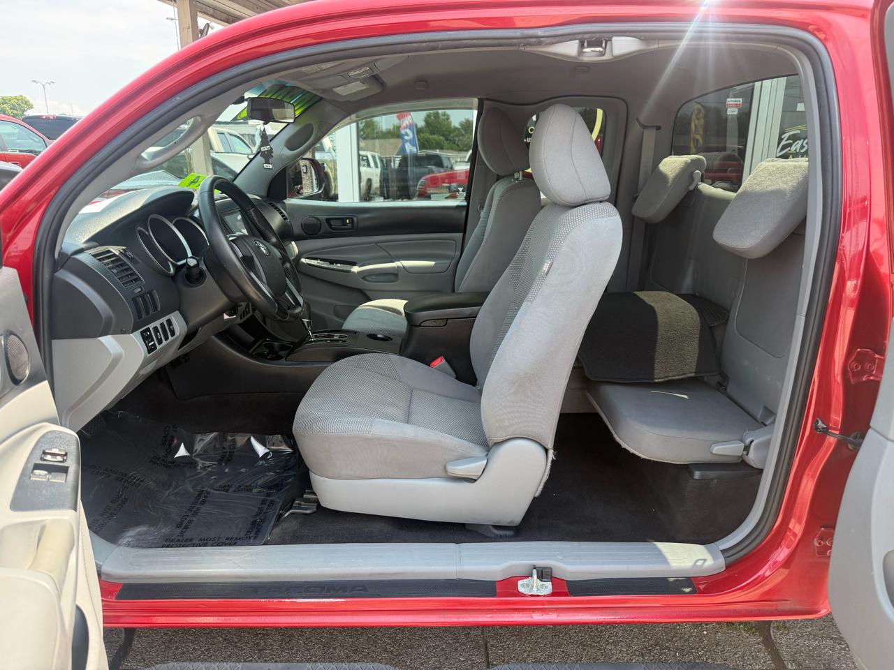 Toyota Tacoma Access Cab V6 Auto 4WD 2012